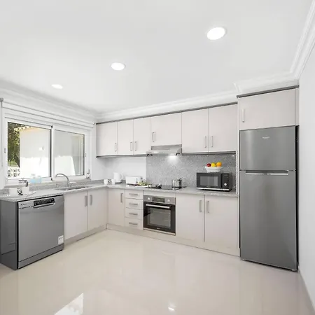 빌라 Citrinos By 알만실